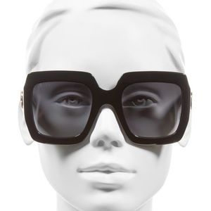 Gucci sunglasses like new!